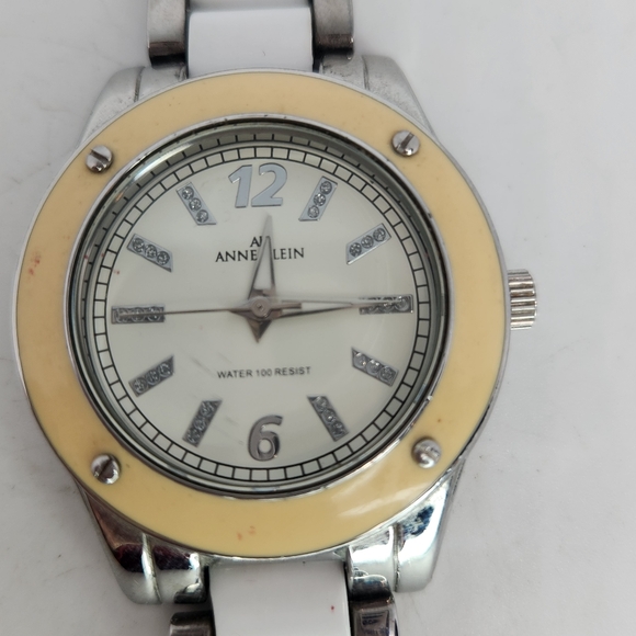 Anne Klein 10/9181 Two Tone Swarovski Quartz Analog Women's Watch New Battery - Picture 4 of 6